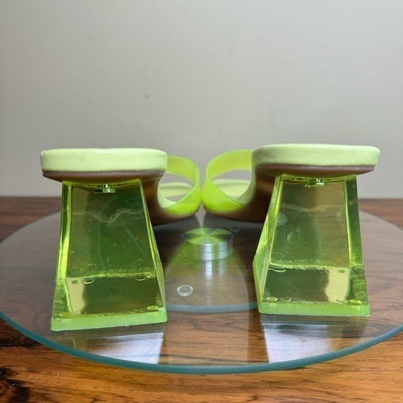 BP. Brooks Sandal - Yellow Canary - Picture 10 of 15